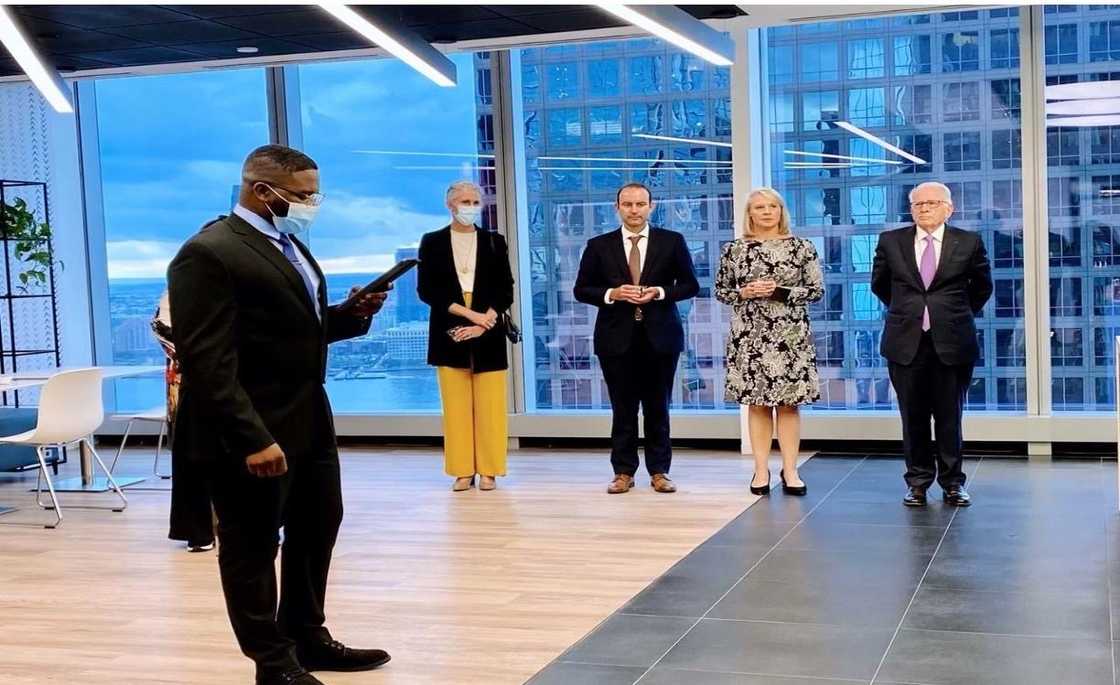 Benson with IIE leaders, including President Allan E. Goodman (right), after addressing IIE’s Board of Trustees at One World Trade Center Benson with IIE leaders, including President Allan E. Goodman (right), after addressing IIE’s Board of Trustees at One World Trade Center