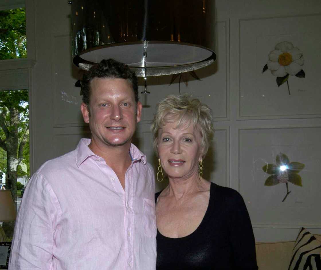 Sandy Corzine: The Truth About Sharon Case’s Ex-Husband Who is Sandy Corzine, Sharon Case's ex-husband? All you need to know - YEN.COM.GH