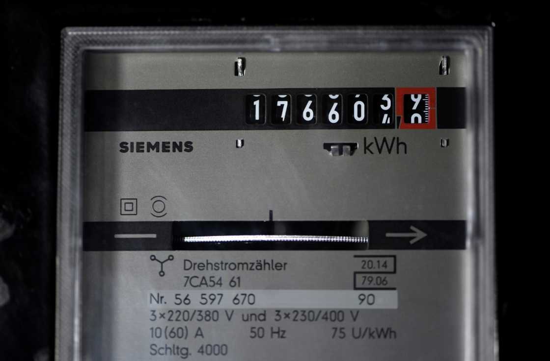 EU energy ministers will consider an emergency European Commission proposal that includes cutting power use in the bloc, imposing windfall levies on energy companies and discussing a price cap on wholesale gas supplies EU energy ministers will consider an emergency European Commission proposal that includes cutting power use in the bloc, imposing windfall levies on energy companies and discussing a price cap on wholesale gas supplies