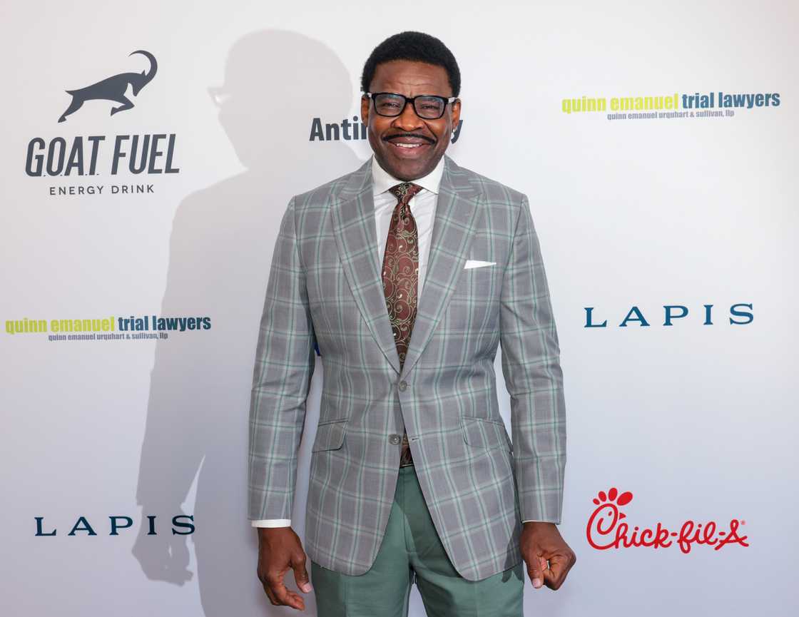 Michael Irvin arrives at the 22nd Annual Harold and Carole Pump Foundation Gala at The Beverly Hilton Michael Irvin arrives at the 22nd Annual Harold and Carole Pump Foundation Gala at The Beverly Hilton