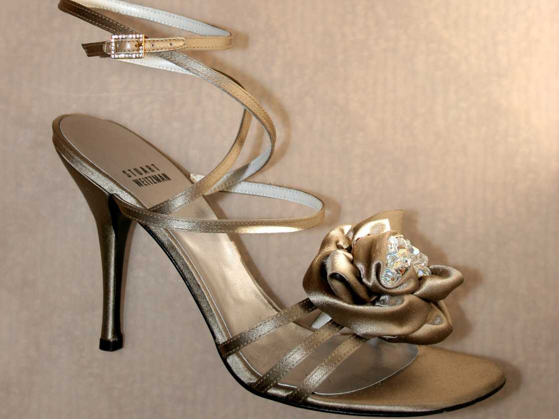 The "Marilyn Monroe" shoe during Stuart Weitzman Oscar Suite - Day Two in Beverly Hills The "Marilyn Monroe" shoe during Stuart Weitzman Oscar Suite - Day Two in Beverly Hills