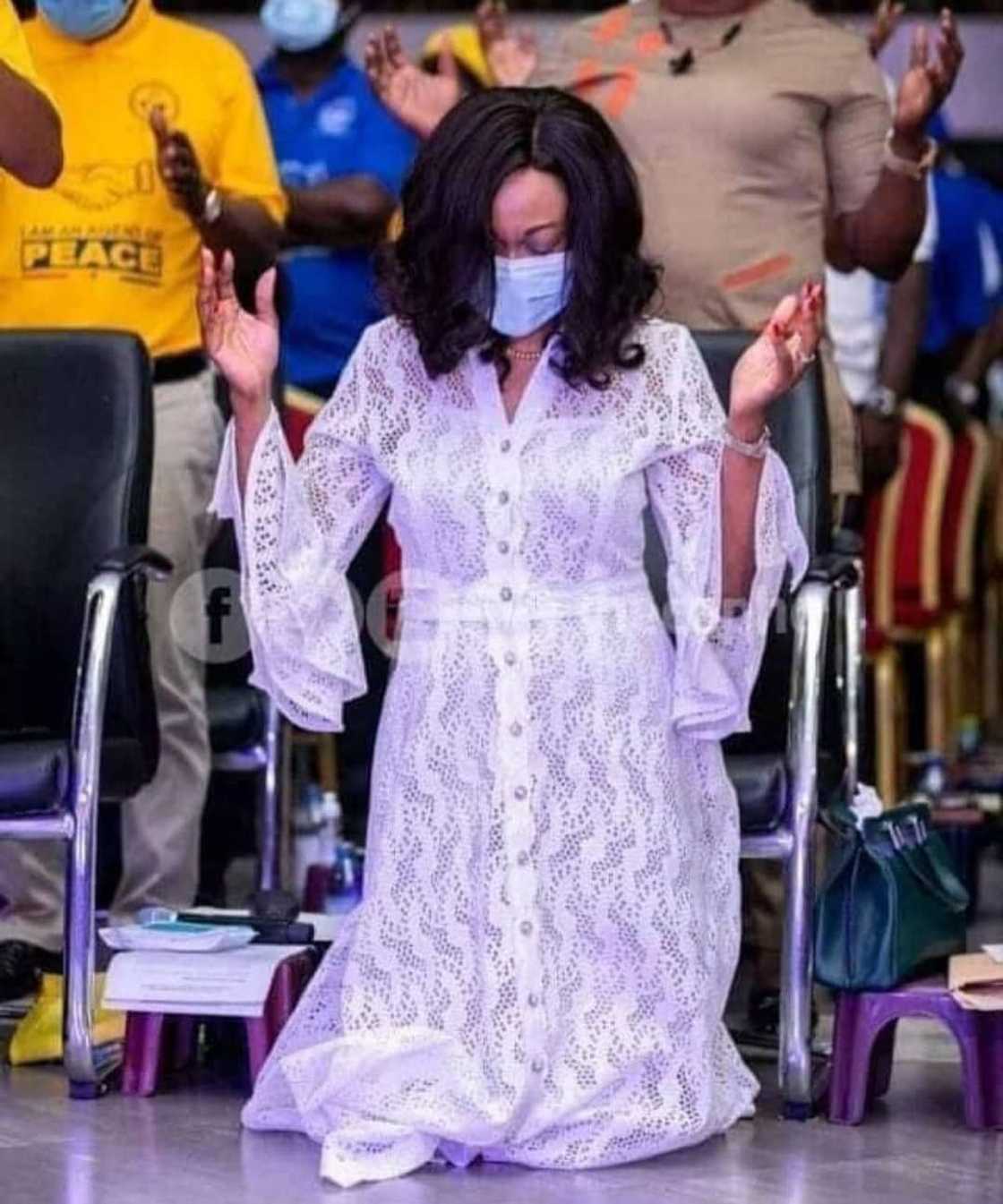 6 photos of competent EC boss Jean Mensa which show she is the definition of beauty with brains 6 photos of competent EC boss Jean Mensa which show she is the definition of beauty with brains