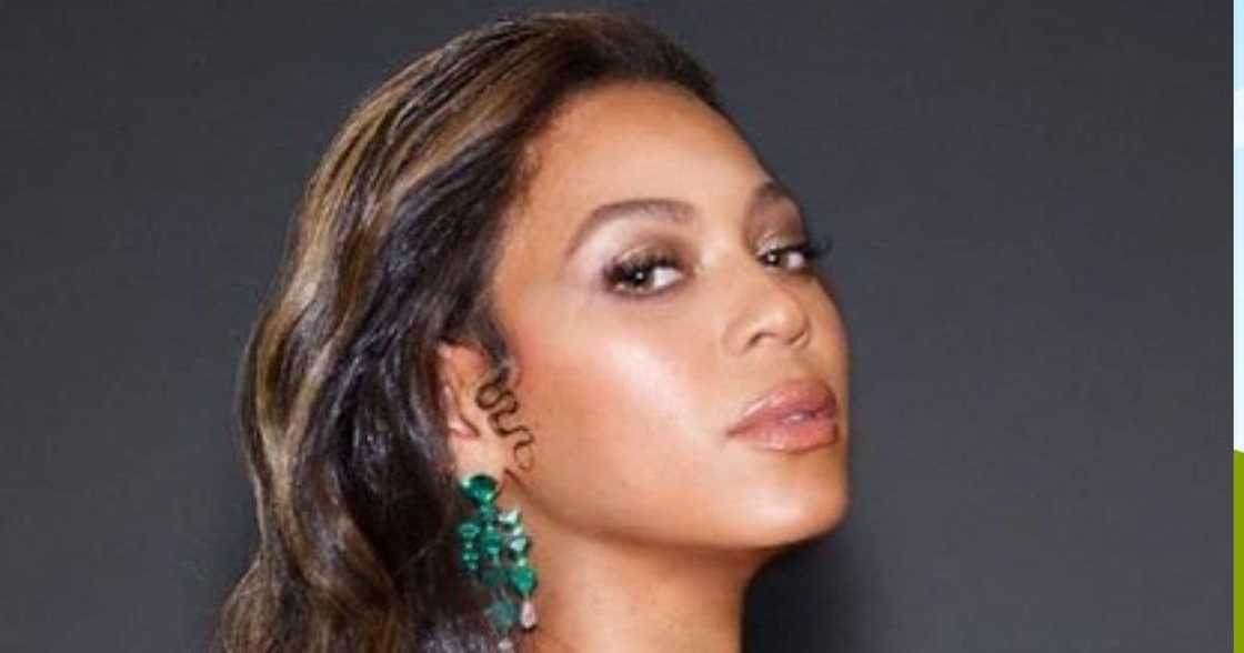 Beyoncé's Storage Units Targeted, Thieves Steal Goods Worth $1 Million Beyoncé's Storage Units Targeted, Thieves Steal Goods Worth $1 Million