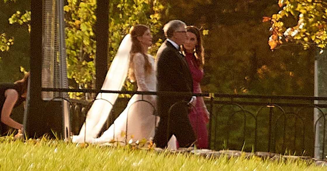 Bill and Melinda Gates congratulate their daughter on her wedding. Bill and Melinda Gates congratulate their daughter on her wedding.