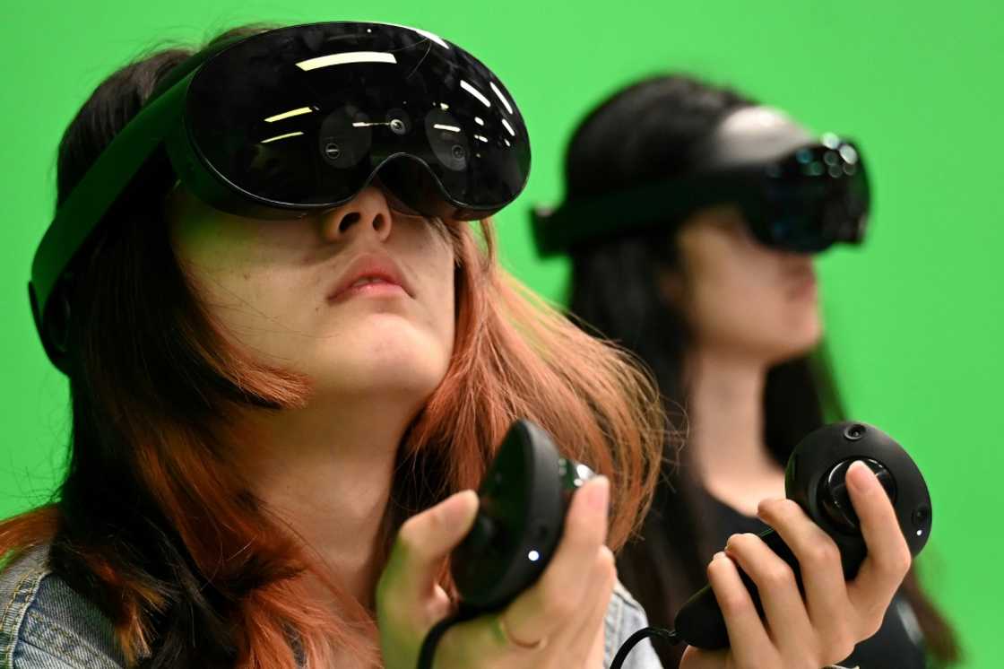 Students at the Hong Kong University of Science and Technology use virtual reality headsets in class