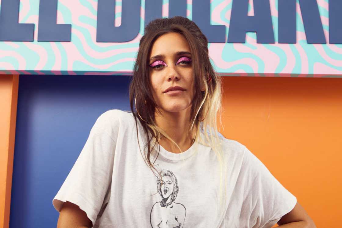 Jesse Jo Stark Jesse Jo Stark