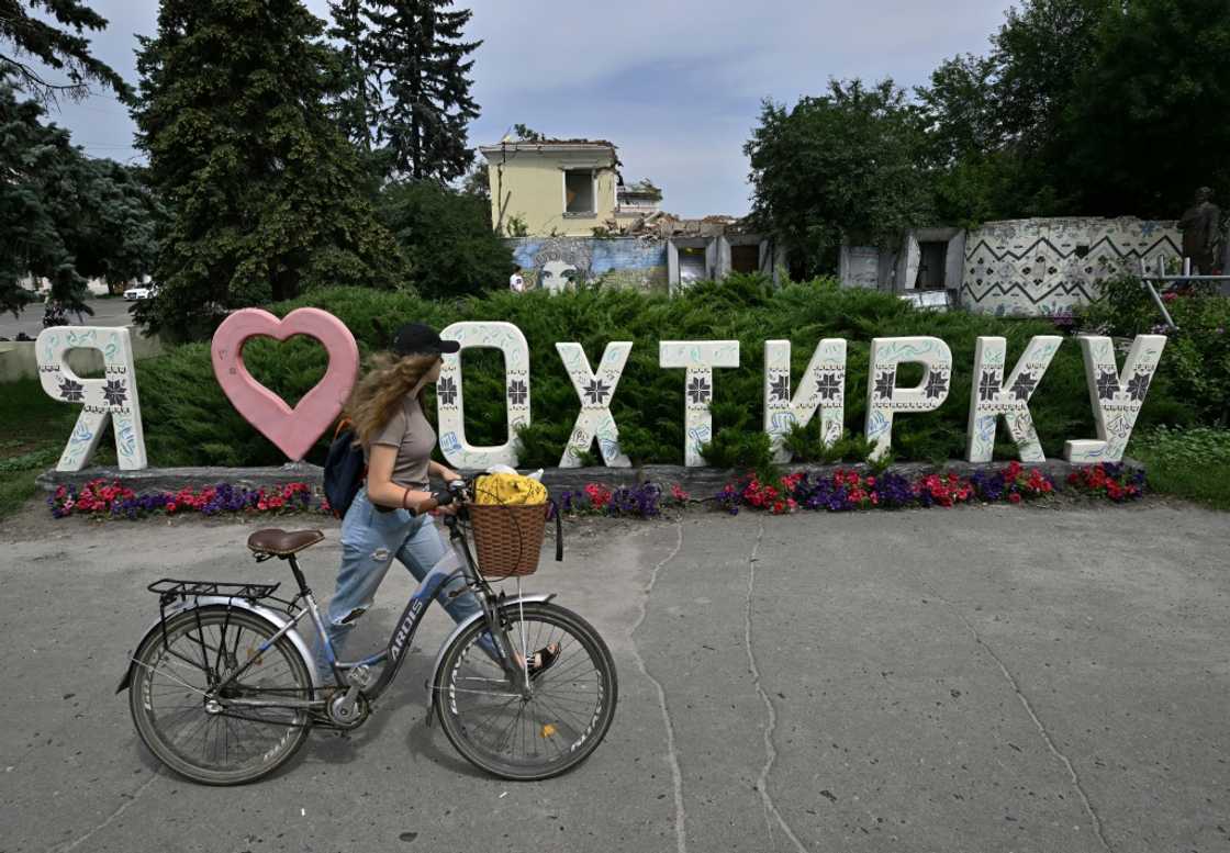Ukrainian President Volodymyr Zelensky has designated Okhtyrka a "Hero City of Ukraine," an honorary title awarded only to one other northeastern city, Kharkiv Ukrainian President Volodymyr Zelensky has designated Okhtyrka a "Hero City of Ukraine," an honorary title awarded only to one other northeastern city, Kharkiv