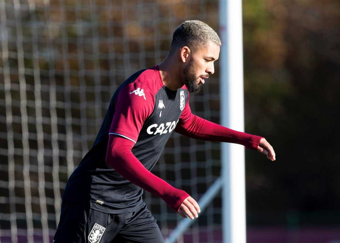 Douglas Luiz Douglas Luiz