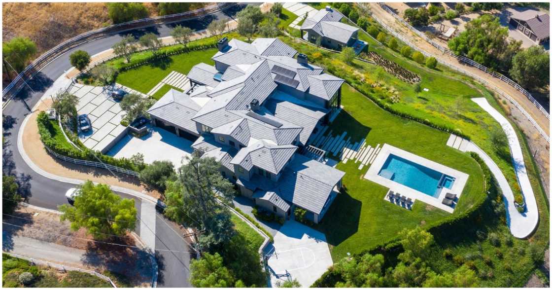 Lil Wayne's stunning residence in California Lil Wayne's stunning residence in California
