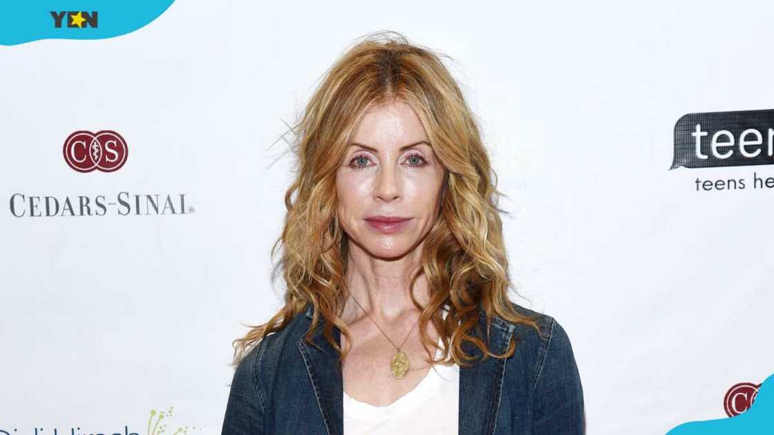 Julianne Phillips Julianne Phillips