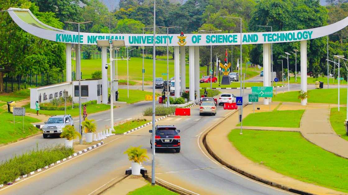 KNUST freshers, international students, Ghana, Halls Transportations KNUST freshers, international students, Ghana, Halls Transportations