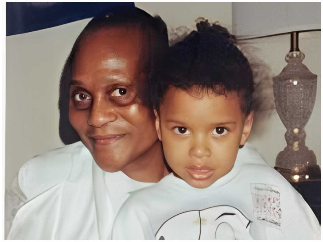 Yvonne Nicole Reddick and her grandmother