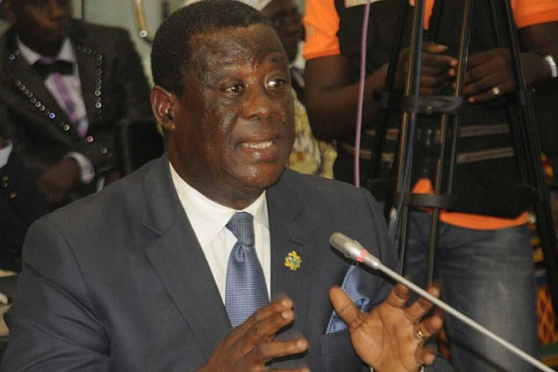 Going on demonstrations do not build roads - Roads minister Going on demonstrations do not build roads - Roads minister