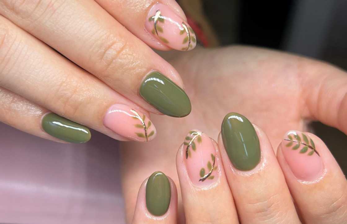 Olive green nail design Olive green nail design