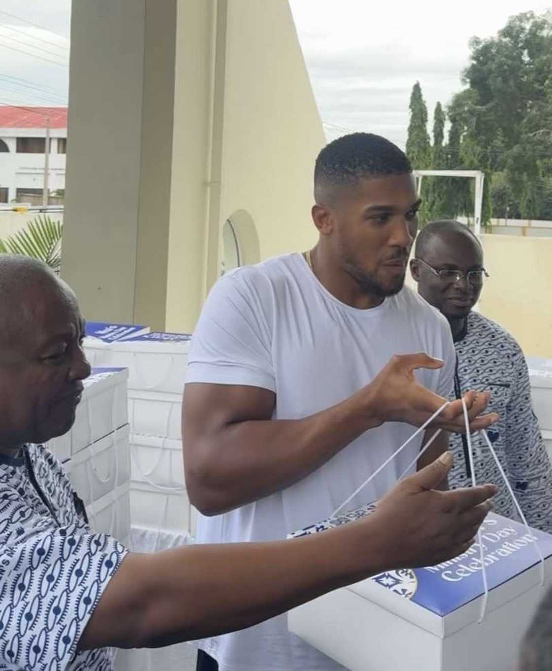 Anthony Joshua, President Mahama, Father's Day, Gift boxes Anthony Joshua, President Mahama, Father's Day, Gift boxes