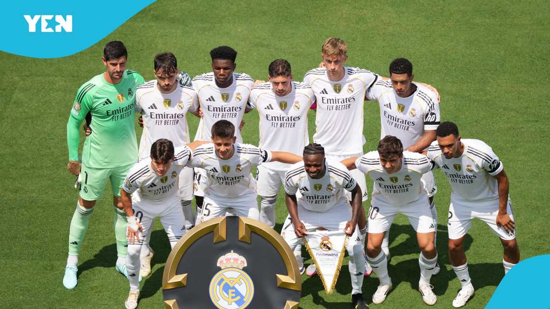Real Madrid, tribute, Sergio Nieto, black armband, FIFA Club World Cup, socio, Pachuca. Real Madrid, tribute, Sergio Nieto, black armband, FIFA Club World Cup, socio, Pachuca.