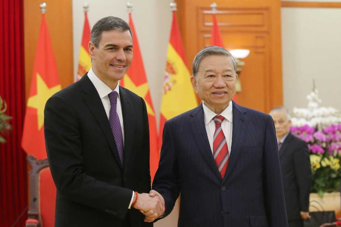 Spain's Prime Minister Pedro Sanchez (L) meets Vietnam President To Lam in Hanoi Spain's Prime Minister Pedro Sanchez (L) meets Vietnam President To Lam in Hanoi