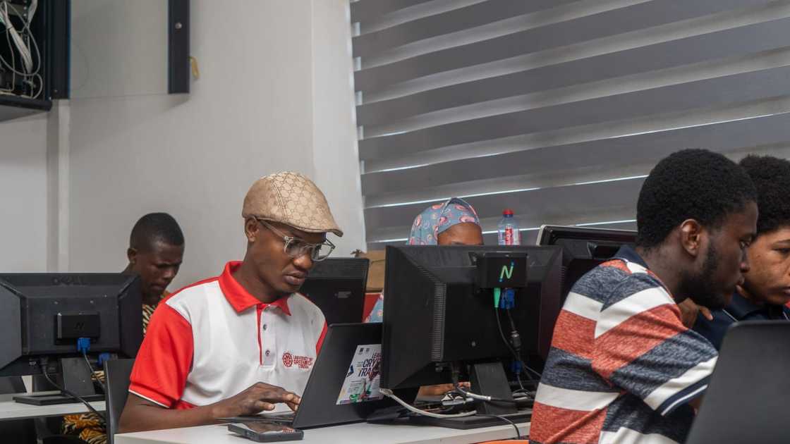 IPMC students in the computer laboratory IPMC students in the computer laboratory