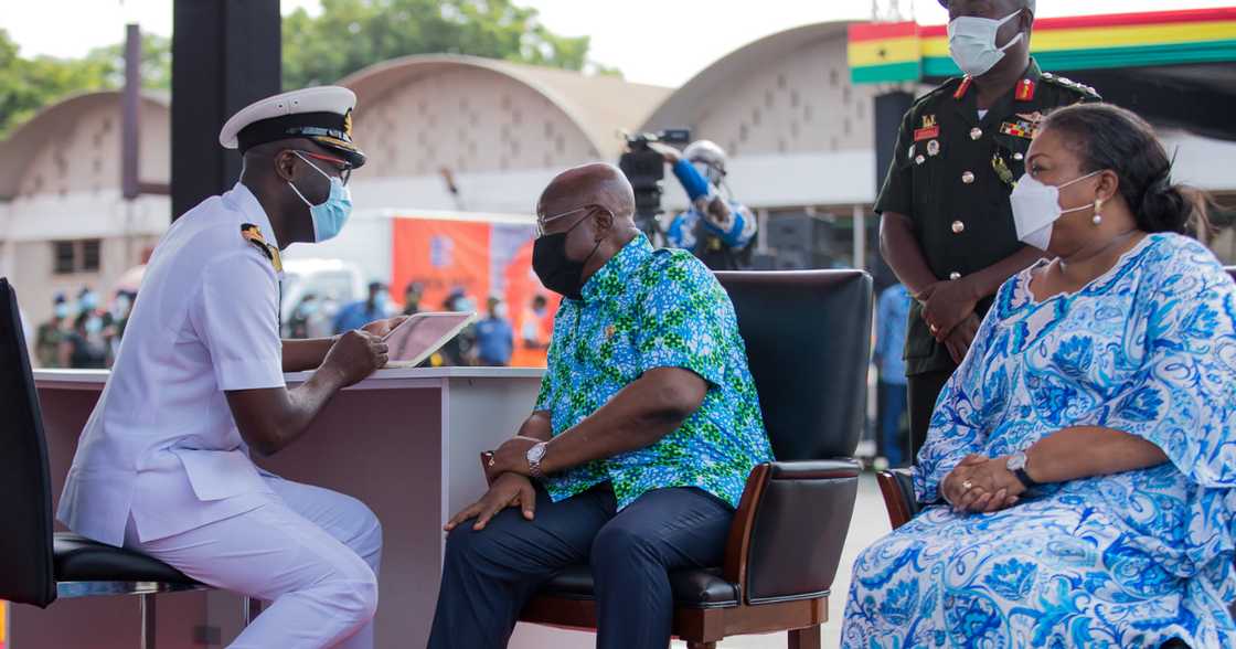 Akufo-Addo, wife take COVID-19 vaccine; here are 6 photos from the exercise Akufo-Addo, wife take COVID-19 vaccine; here are 6 photos from the exercise