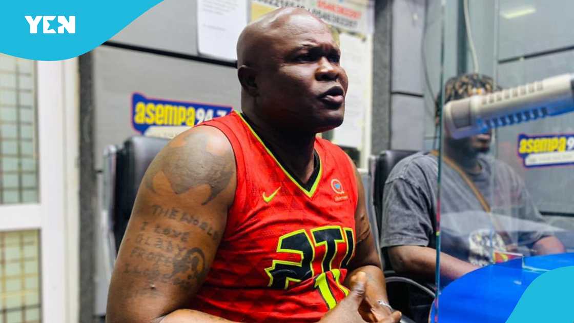 Bukom Banku announced himself on the boxing scene with a bronze medal at the 1999 African Games. Bukom Banku announced himself on the boxing scene with a bronze medal at the 1999 African Games.