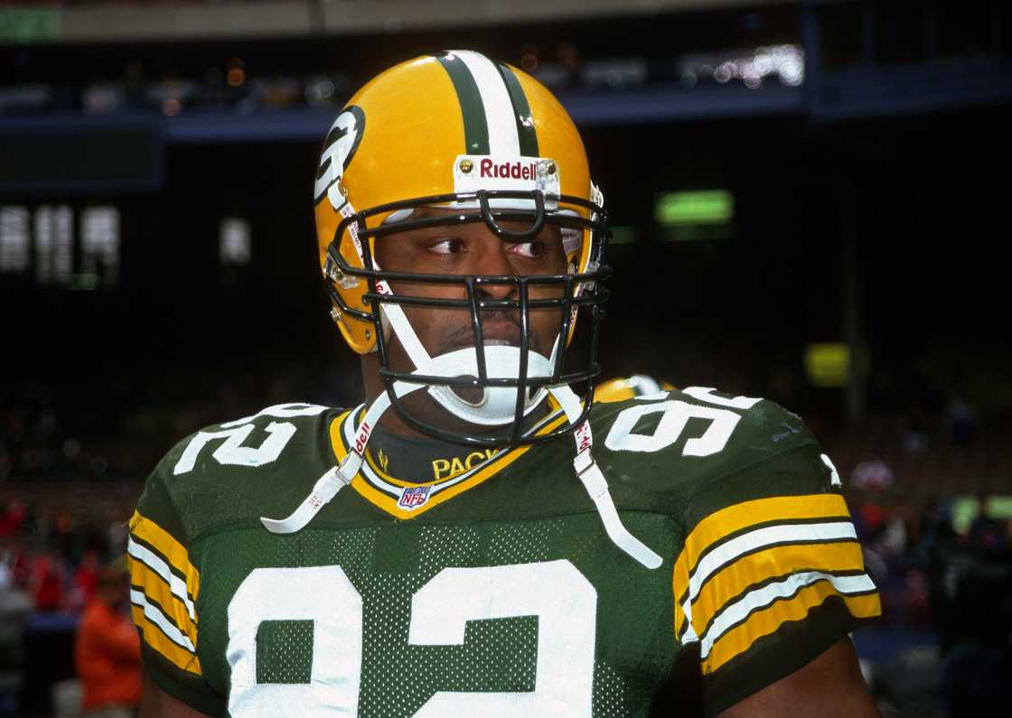 Reggie White during a game at Cleveland Municipal Stadium in Cleveland, Ohio