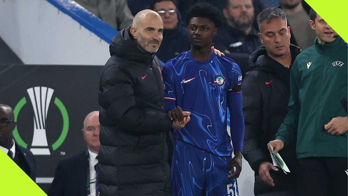 Enzo Maresca, Samuel Rak Sakyi, Chelsea, Noah FC, UEFA Europa Conference League, Stamford Bridge, London, England. Enzo Maresca, Samuel Rak Sakyi, Chelsea, Noah FC, UEFA Europa Conference League, Stamford Bridge, London, England.