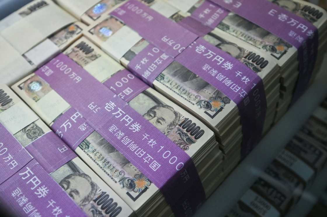 The yen extended recent gains on the prospect of US interest rates coming down as Japanese borrowing costs rise