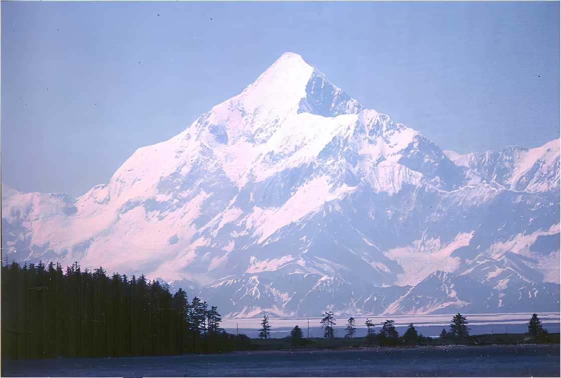 Mount Saint Elias Mount Saint Elias