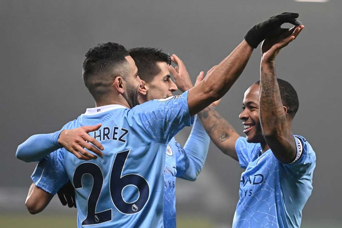 Manchester City demolish Premier League rivals and rise to the summit of the table Manchester City demolish Premier League rivals and rise to the summit of the table
