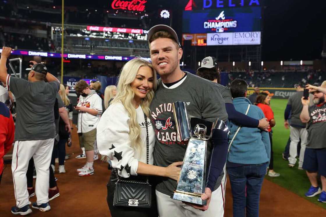 Freddie Freeman's wife Freddie Freeman's wife