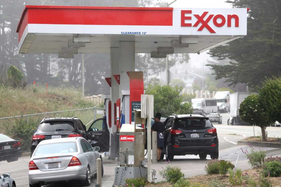 ExxonMobil reported another round of surging profits on higher commodity prices and robust refinery profit margins ExxonMobil reported another round of surging profits on higher commodity prices and robust refinery profit margins