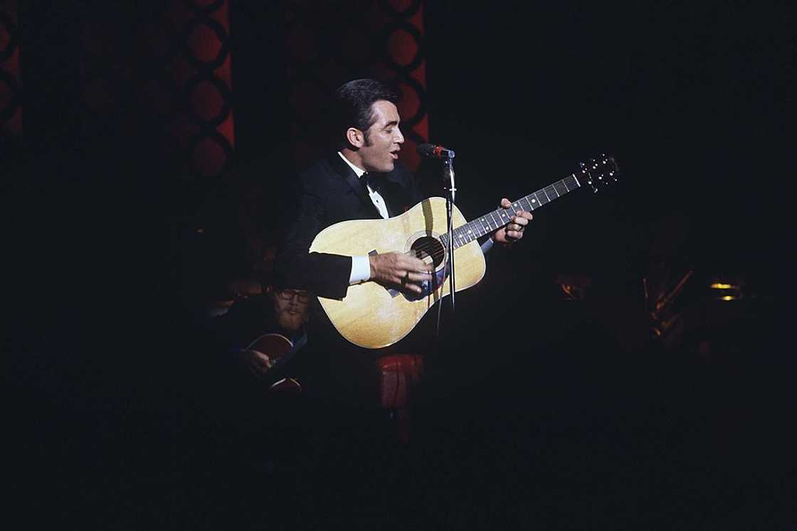 Top country artists Top country artists