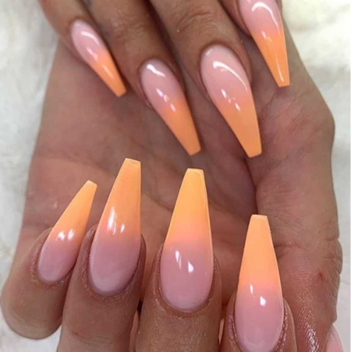 Soft orange ombre nails Soft orange ombre nails