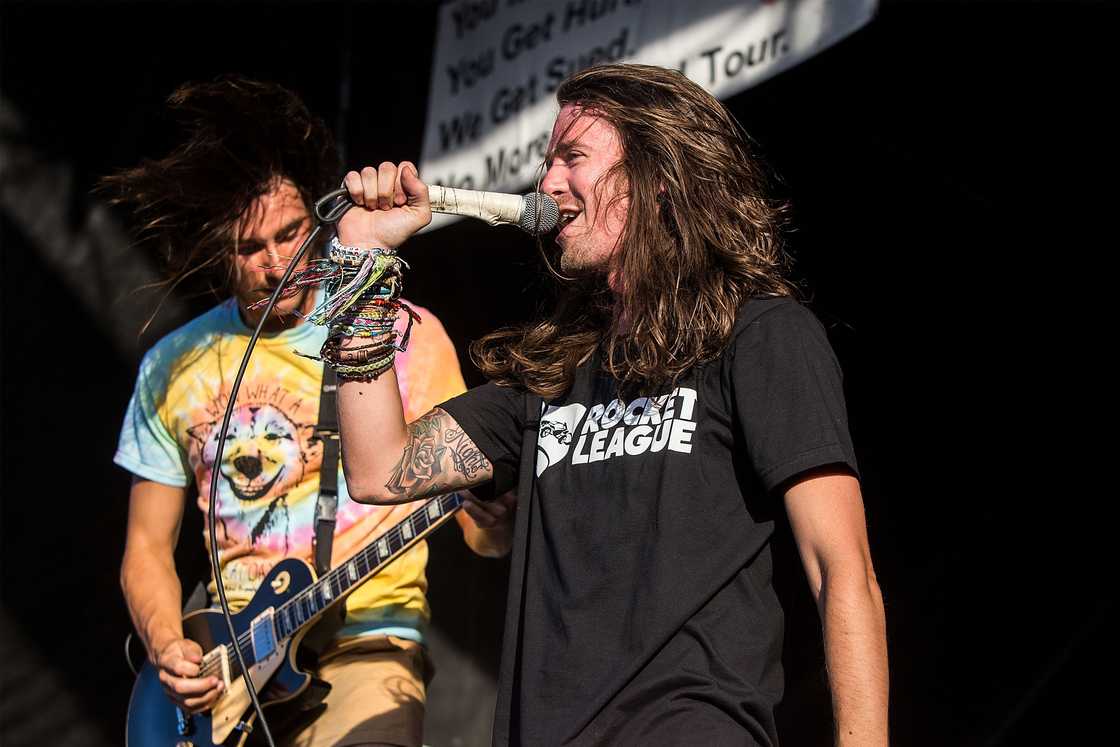 Derek Sanders of Mayday Parade performs at the Vans Warped Tour