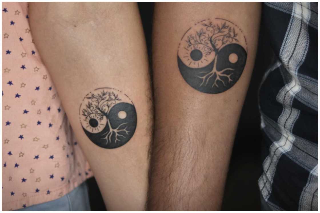 Hand tattoos for men