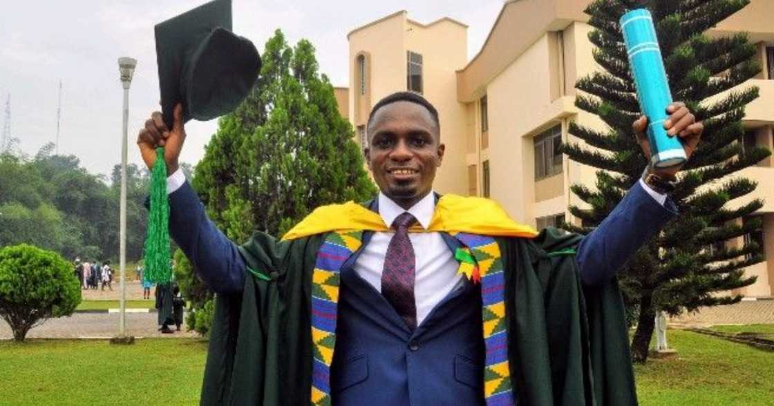 Overall best graduating student in 2021 Overall best graduating student in 2021