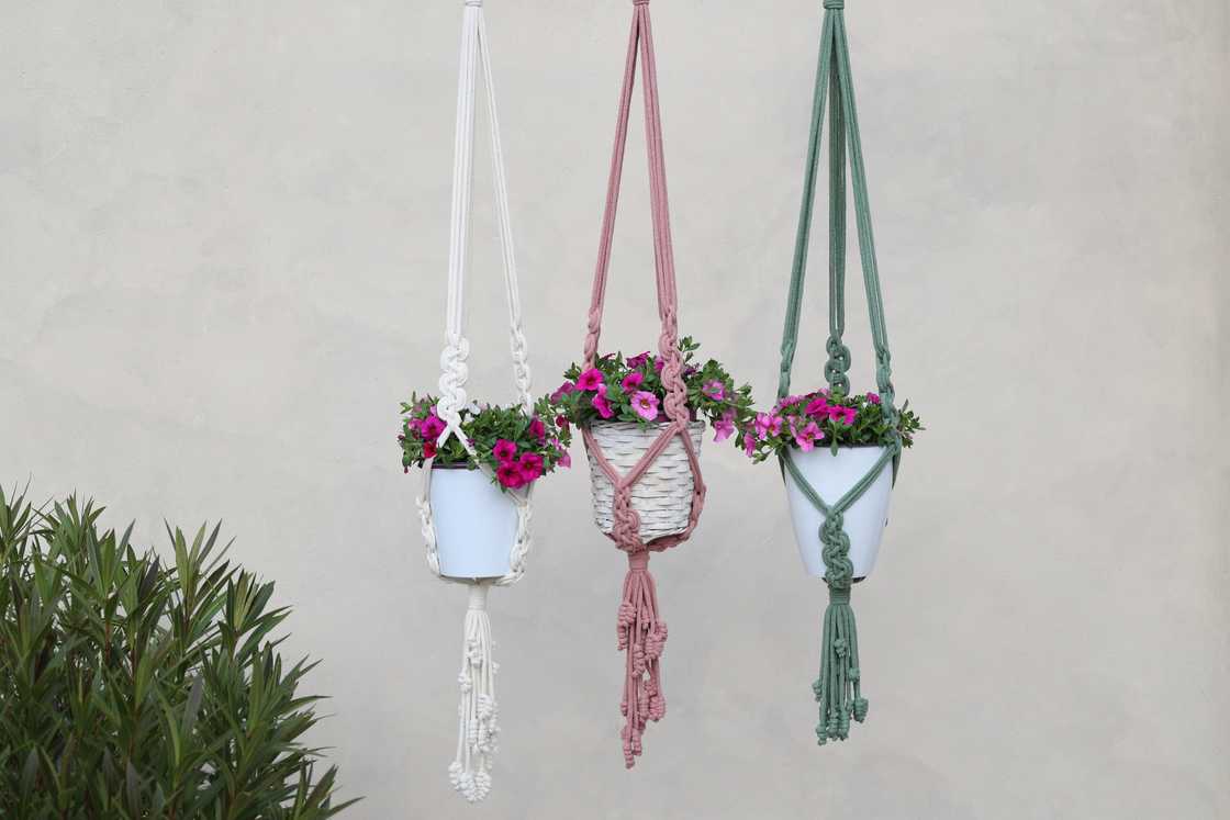 Macramé works hangers Macramé works hangers