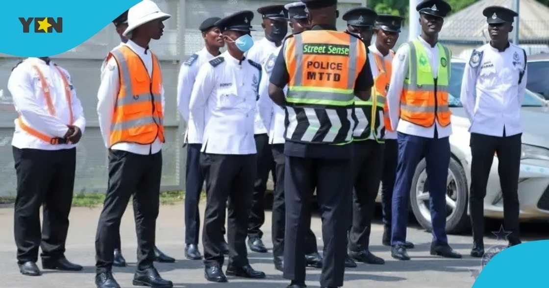 Kumasi, MTTD, MTTD taking bribe, MTTD lady bribe, Bekwai roundabout, Kumasi, Bekwai Kumasi, MTTD, MTTD taking bribe, MTTD lady bribe, Bekwai roundabout, Kumasi, Bekwai