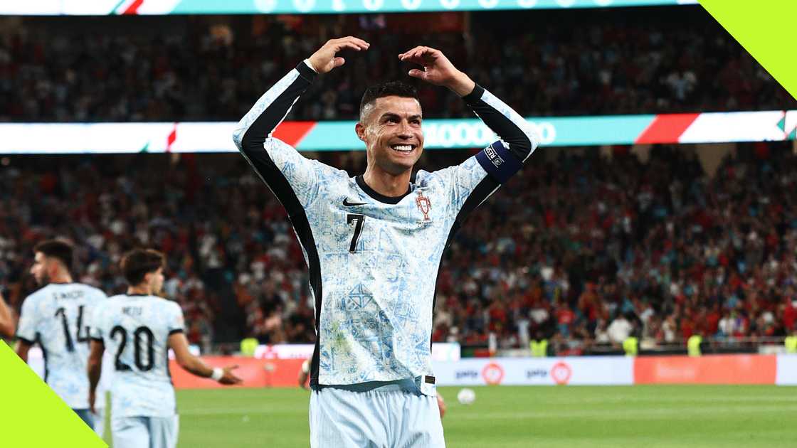 Cristiano Ronaldo became the first player to score 900 goals after his strike for Portugal. Cristiano Ronaldo became the first player to score 900 goals after his strike for Portugal.