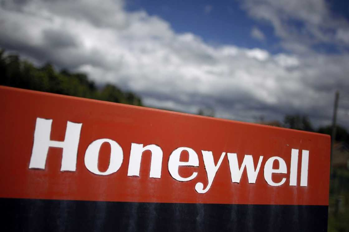 Honeywell will pay $160 mn to settle bribery charges concerning contracts with national oil companies in Brazil and Algeria Honeywell will pay $160 mn to settle bribery charges concerning contracts with national oil companies in Brazil and Algeria