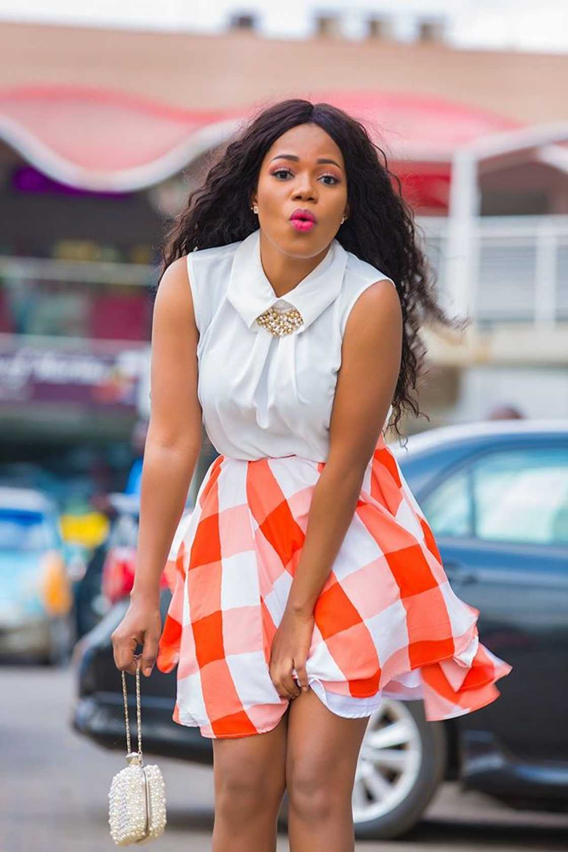 Mzbel puts her classy bedroom on display; shares lovely photo Mzbel puts her classy bedroom on display; shares lovely photo