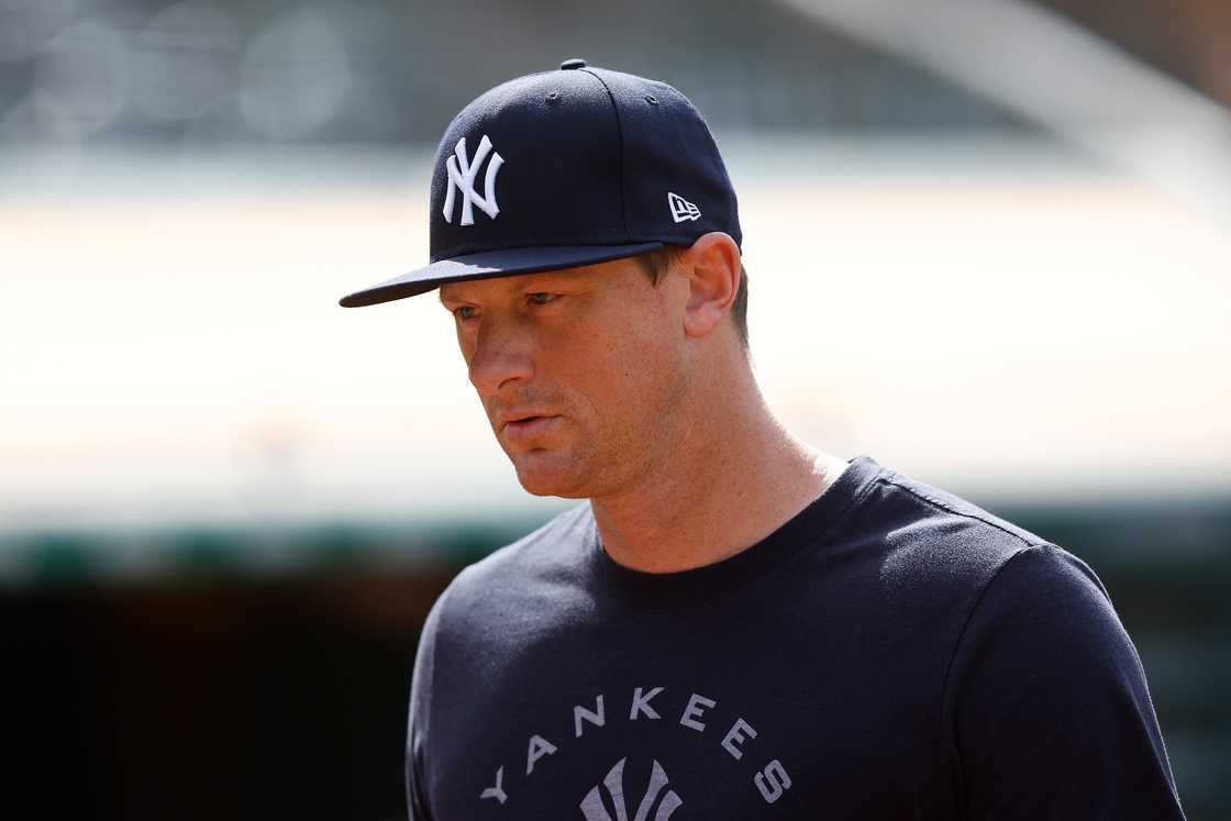 DJ LeMahieu looks on before the game against the New York Yankees