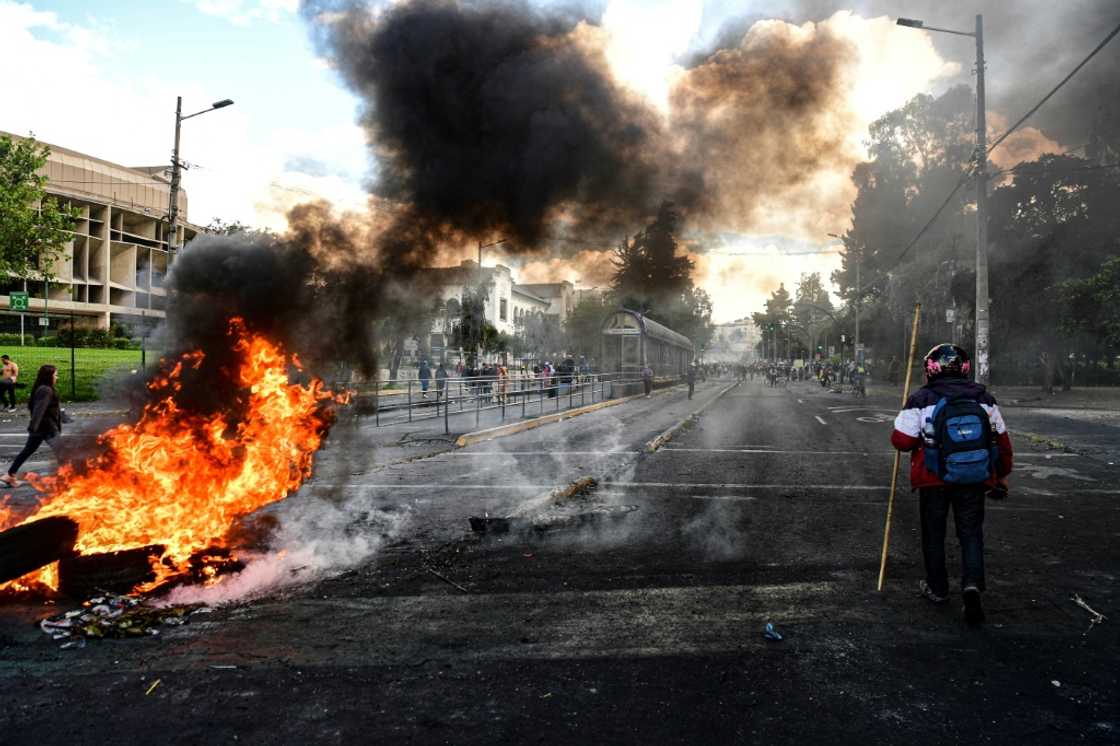 Roads blocked during the ongoing protests in Ecuador have hindered oil production and could force a halt to output, the government says Roads blocked during the ongoing protests in Ecuador have hindered oil production and could force a halt to output, the government says