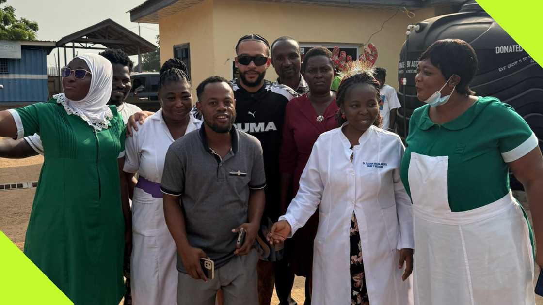 Memphis Depay visits Nima Polyclinic. Memphis Depay visits Nima Polyclinic.