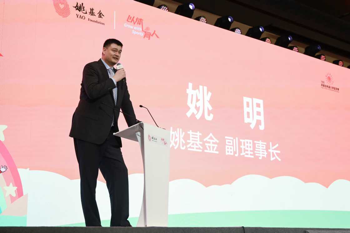 Top 10 tallest NBA players of all time Top 10 tallest NBA players of all time