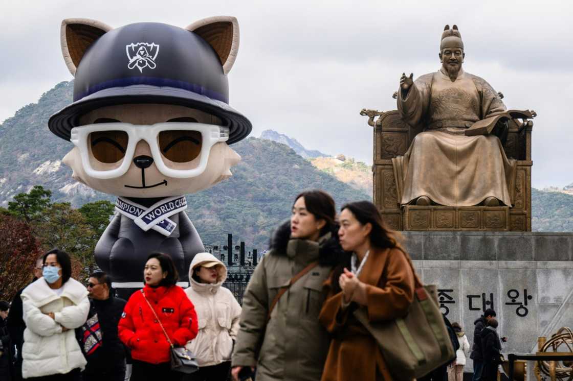 A fan zone has been set up in the heart of Seoul for fans to watch a live screening of the final