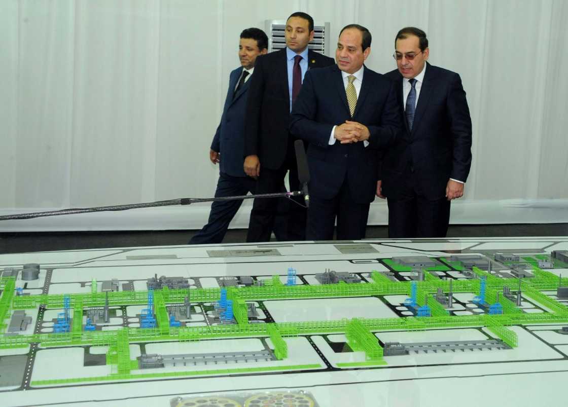 President Abdel Fattah al-Sisi inspects mockups of natural gas extraction facilities President Abdel Fattah al-Sisi inspects mockups of natural gas extraction facilities