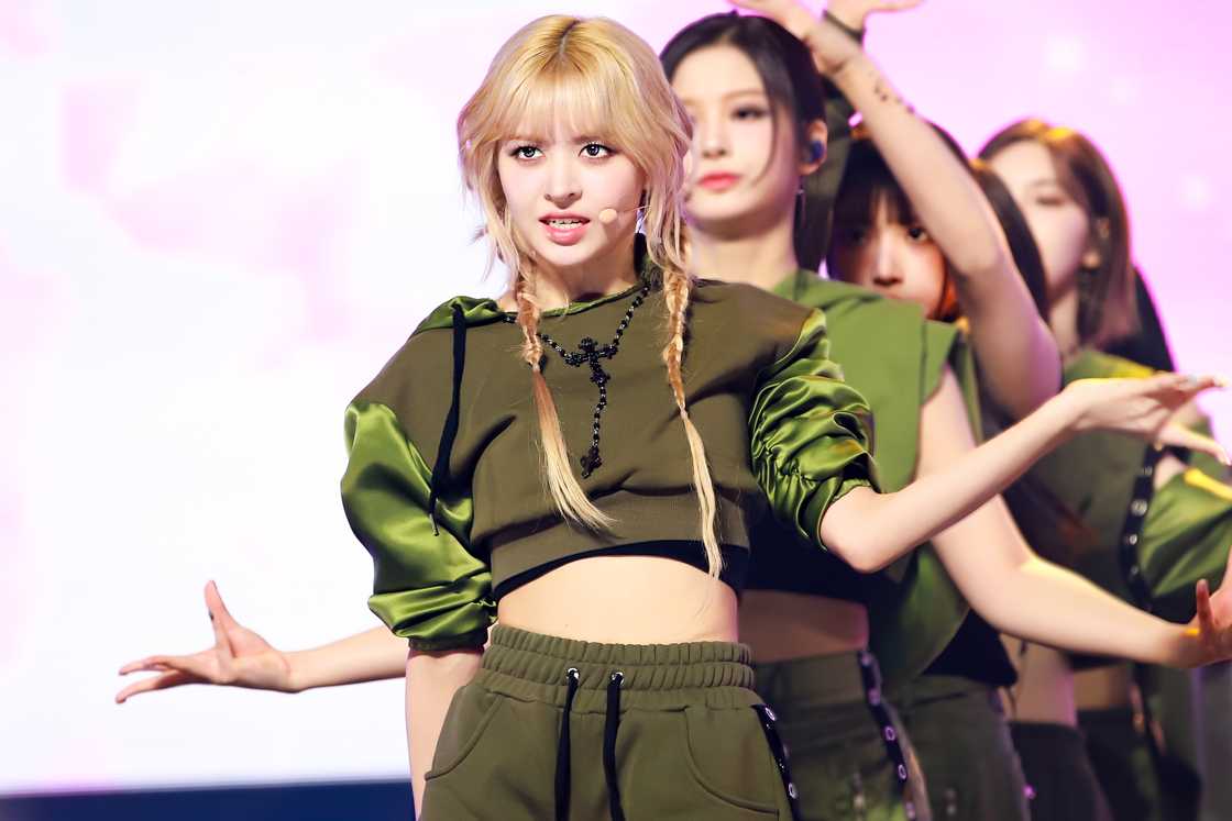 Lily of NMIXX at MBC's Music Program Show Champion. Lily of NMIXX at MBC's Music Program Show Champion.