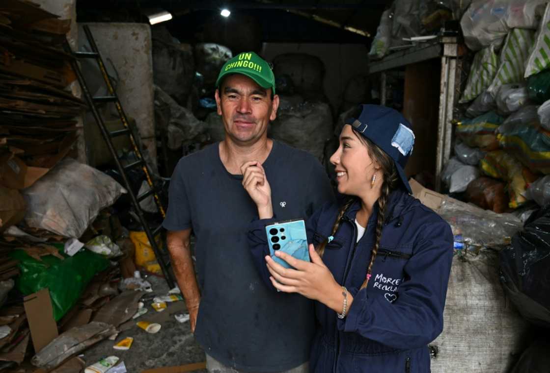 Sara Samaniego tries to boost the visibility of waste pickers on her social media accounts Sara Samaniego tries to boost the visibility of waste pickers on her social media accounts