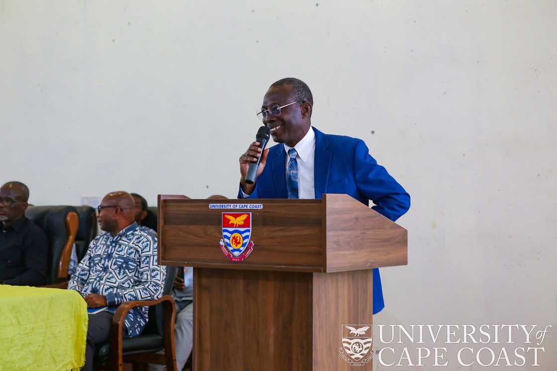 UCC student, UCC Quiz, University in Ghana, First Quiz, Lecture Hall, lecture theatre, Moody student, Unhappy student, UCC VC, Prof Johnson Nyarko-Boampong. UCC student, UCC Quiz, University in Ghana, First Quiz, Lecture Hall, lecture theatre, Moody student, Unhappy student, UCC VC, Prof Johnson Nyarko-Boampong.
